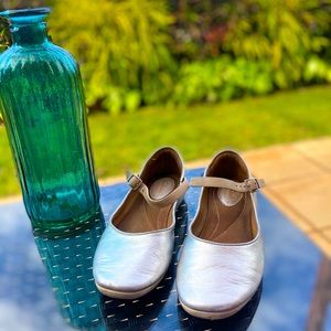 EUC Clark’s Mary Jane’s (7)